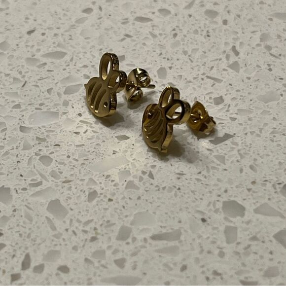 Small Bee Stud Earring Stainless Steel Mini Earrings - Picture 4 of 9